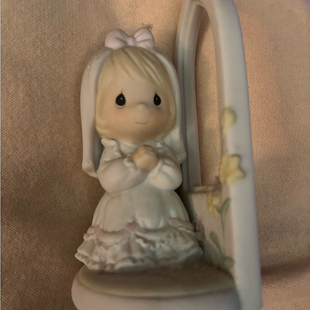 Vintage Precious Moments First Communion Praying Girl Figurine 1992